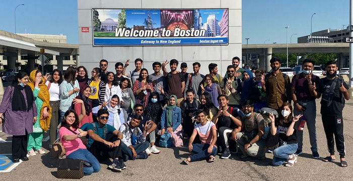 Before they leave for Amherst, Pakistan students meet the U.S. ambassador